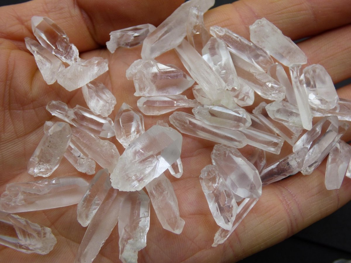 20/50g Lemurian Laser Quarz AAA Kristall Spitze Point Sammler Stufe Rarität Edelstein Deko Heilstein Wasserstein Energie Natur Klar - Art of Nature Berlin