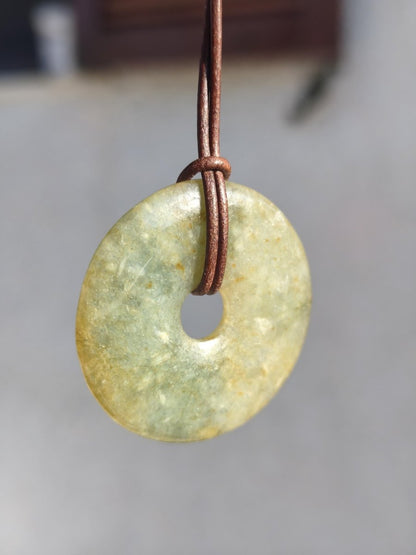 40mm Burma Jade *Rarität* ~ Edelstein Kette Mann Frau Natur Heilstein Kraft Energie Rarität Kristall Er Sie Anhänger Natur Geschenk grün - Art of Nature Berlin