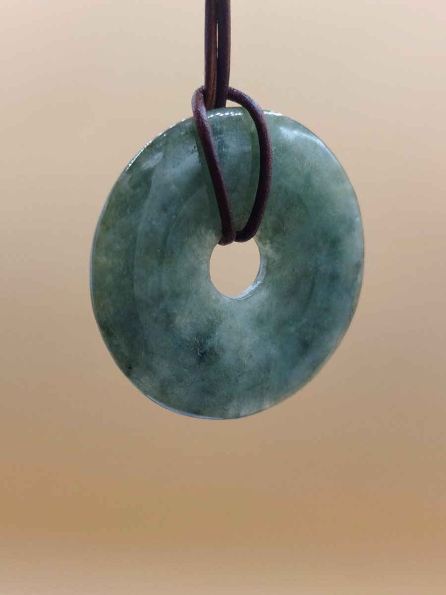 40mm Burma Jade *Rarität* ~ Edelstein Kette Mann Frau Natur Heilstein Kraft Energie Rarität Kristall Er Sie Anhänger Natur Geschenk grün - Art of Nature Berlin