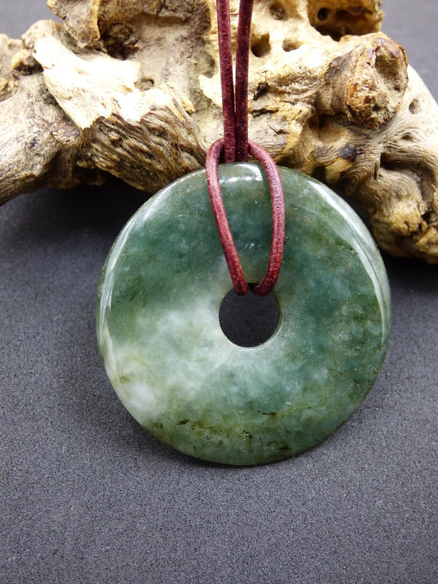 40mm Burma Jade *Rarität* ~ Edelstein Kette Mann Frau Natur Heilstein Kraft Energie Rarität Kristall Er Sie Anhänger Natur Geschenk grün - Art of Nature Berlin