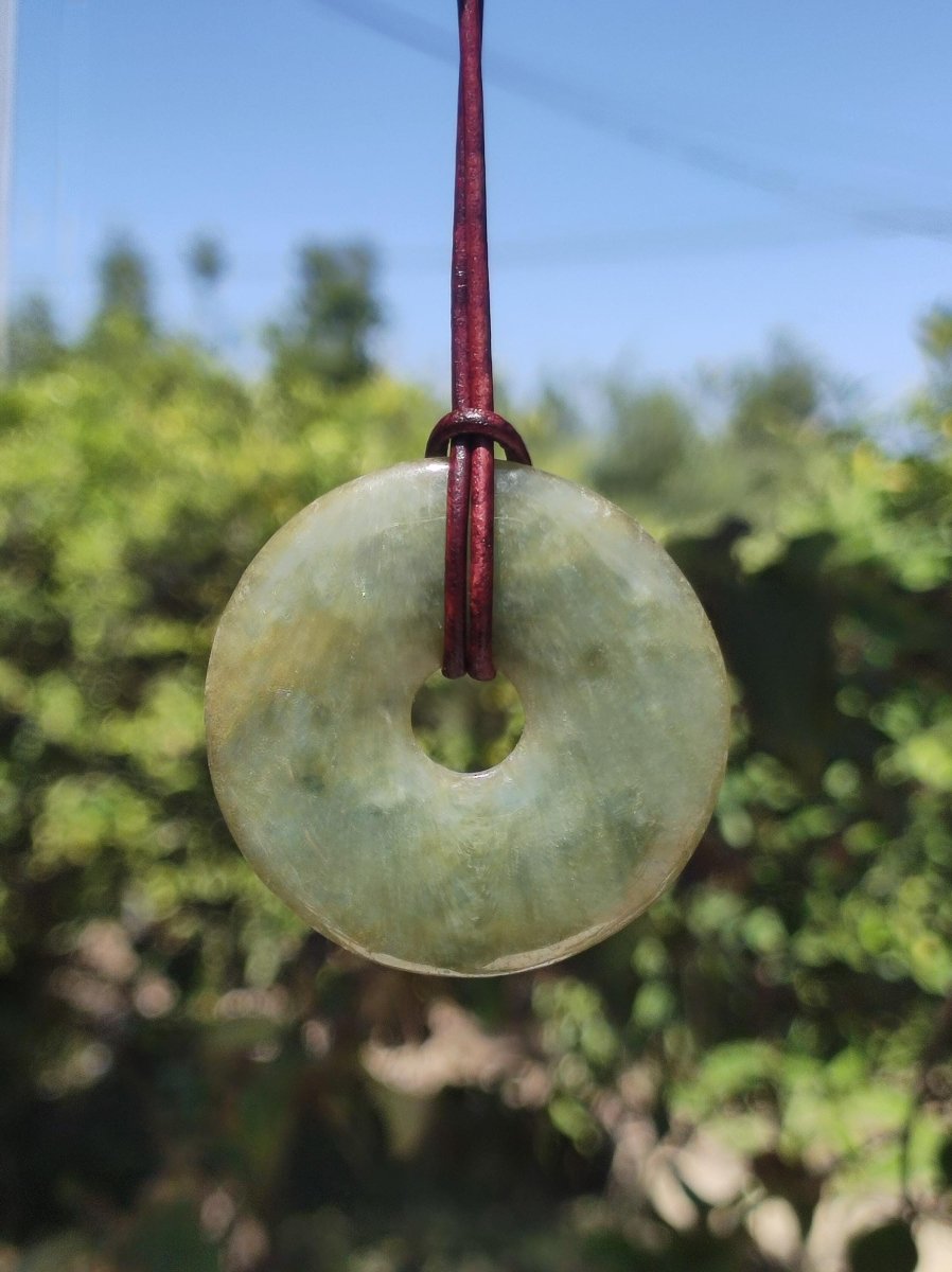 40mm Burma Jade *Rarität* ~ Edelstein Kette Mann Frau Natur Heilstein Kraft Energie Rarität Kristall Er Sie Anhänger Natur Geschenk grün - Art of Nature Berlin