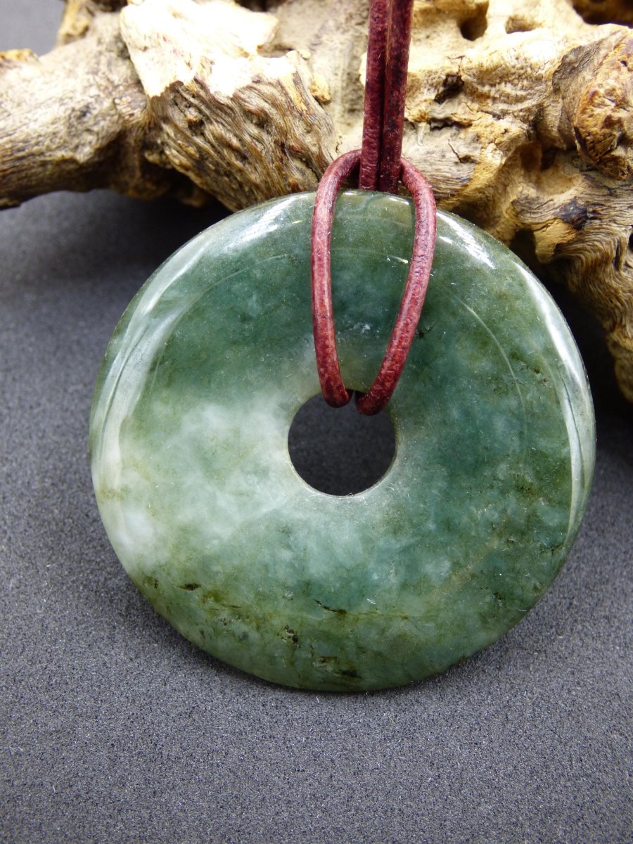 40mm Burma Jade *Rarität* ~ Edelstein Kette Mann Frau Natur Heilstein Kraft Energie Rarität Kristall Er Sie Anhänger Natur Geschenk grün - Art of Nature Berlin