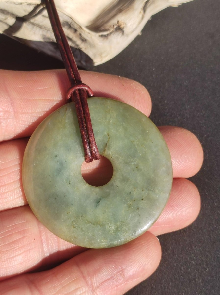 40mm Burma Jade *Rarität* ~ Edelstein Kette Mann Frau Natur Heilstein Kraft Energie Rarität Kristall Er Sie Anhänger Natur Geschenk grün - Art of Nature Berlin