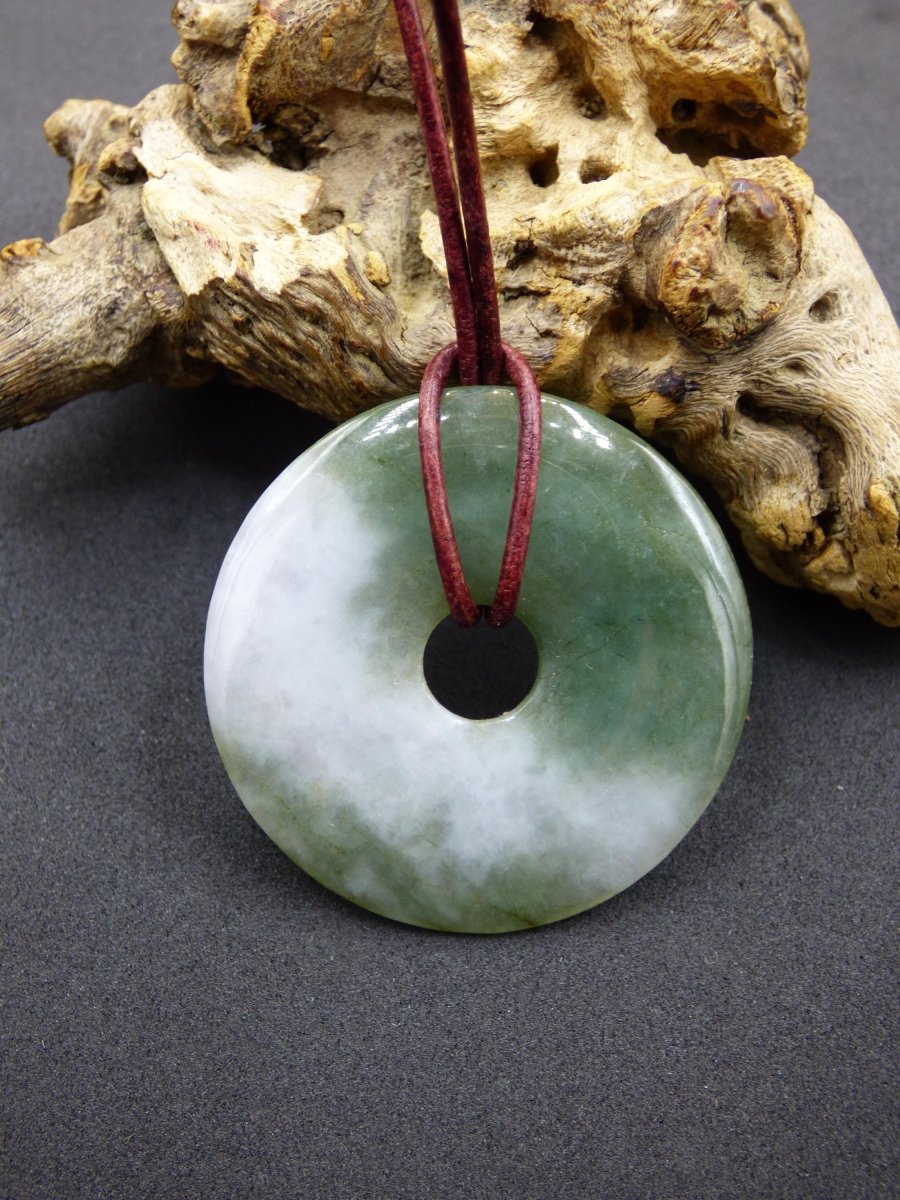 40mm Burma Jade *Rarität* ~ Edelstein Kette Mann Frau Natur Heilstein Kraft Energie Rarität Kristall Er Sie Anhänger Natur Geschenk grün - Art of Nature Berlin