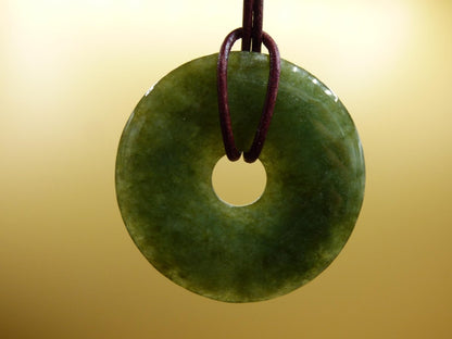 40mm Burma Jade *Rarität* ~ Edelstein Kette Mann Frau Natur Heilstein Kraft Energie Rarität Kristall Er Sie Anhänger Natur Geschenk grün - Art of Nature Berlin