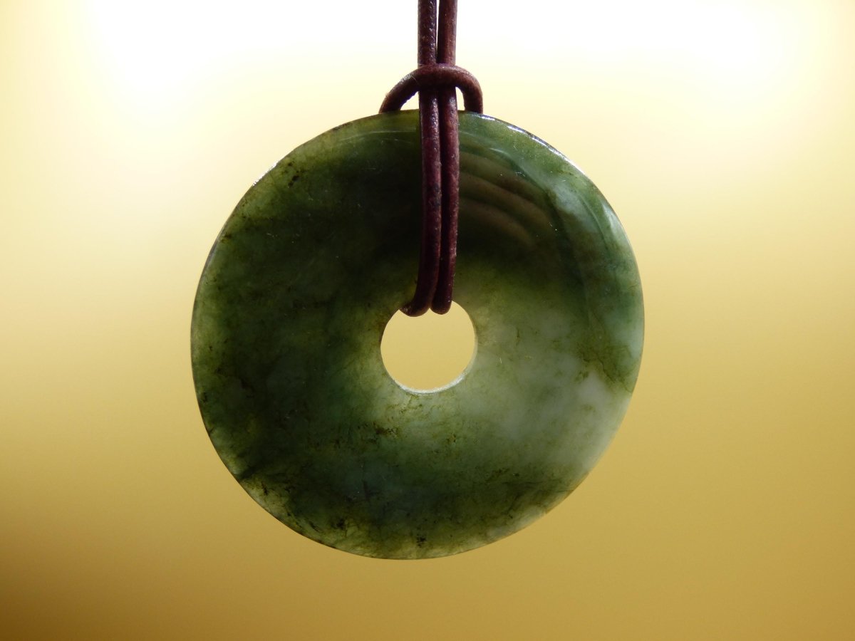 40mm Burma Jade *Rarität* ~ Edelstein Kette Mann Frau Natur Heilstein Kraft Energie Rarität Kristall Er Sie Anhänger Natur Geschenk grün - Art of Nature Berlin