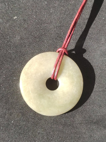 40mm Burma Jade *Rarität* ~ Edelstein Kette Mann Frau Natur Heilstein Kraft Energie Rarität Kristall Er Sie Anhänger Natur Geschenk grün - Art of Nature Berlin