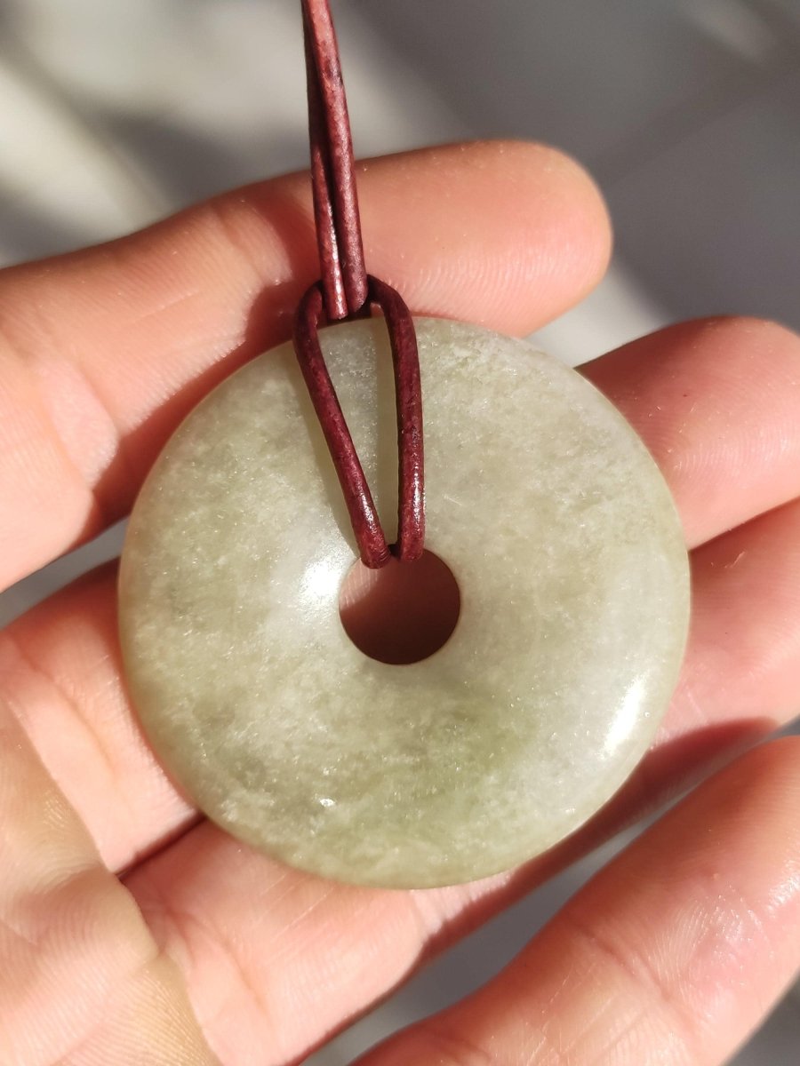 40mm Burma Jade *Rarität* ~ Edelstein Kette Mann Frau Natur Heilstein Kraft Energie Rarität Kristall Er Sie Anhänger Natur Geschenk grün - Art of Nature Berlin