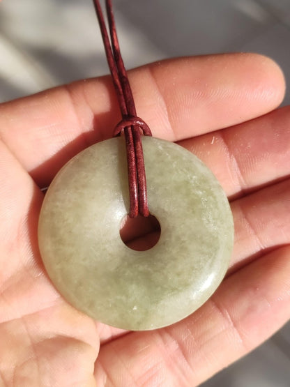 40mm Burma Jade *Rarität* ~ Edelstein Kette Mann Frau Natur Heilstein Kraft Energie Rarität Kristall Er Sie Anhänger Natur Geschenk grün - Art of Nature Berlin
