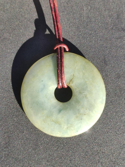 40mm Burma Jade *Rarität* ~ Edelstein Kette Mann Frau Natur Heilstein Kraft Energie Rarität Kristall Er Sie Anhänger Natur Geschenk grün - Art of Nature Berlin