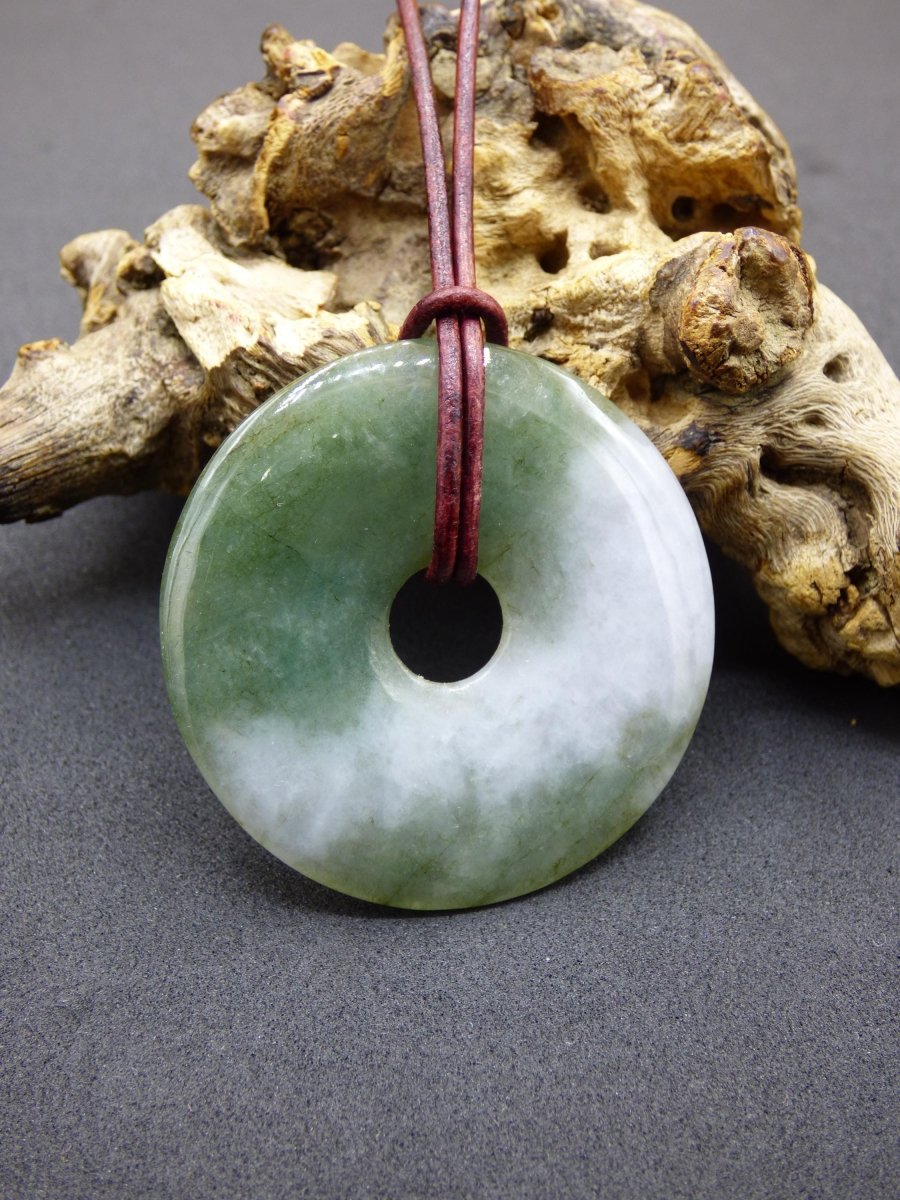 40mm Burma Jade *Rarität* ~ Edelstein Kette Mann Frau Natur Heilstein Kraft Energie Rarität Kristall Er Sie Anhänger Natur Geschenk grün - Art of Nature Berlin