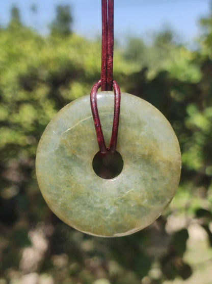 40mm Burma Jade *Rarität* ~ Edelstein Kette Mann Frau Natur Heilstein Kraft Energie Rarität Kristall Er Sie Anhänger Natur Geschenk grün - Art of Nature Berlin