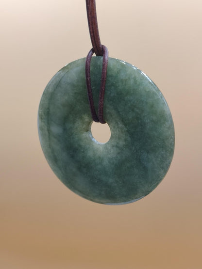 50mm Burma Jade *Rarität* Edelstein Kette Mann Frau Natur Heilstein Kraft Energie Rarität Kristall Er Sie Anhänger Natur Geschenk grün - Art of Nature Berlin
