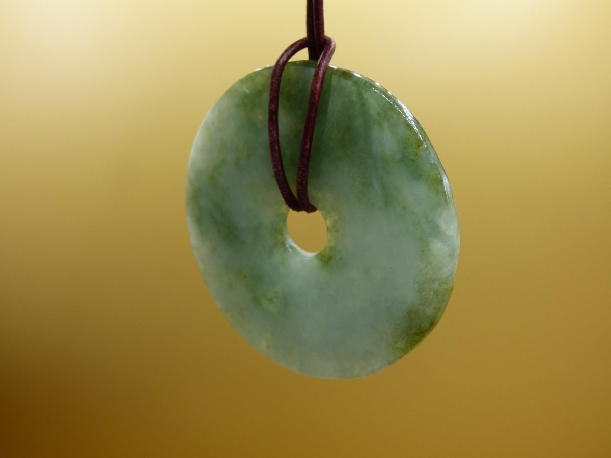 50mm Burma Jade *Rarität* ~ Edelstein Kette Mann Frau Natur Heilstein Kraft Energie Rarität Kristall Er Sie Anhänger Natur Geschenk grün - Art of Nature Berlin