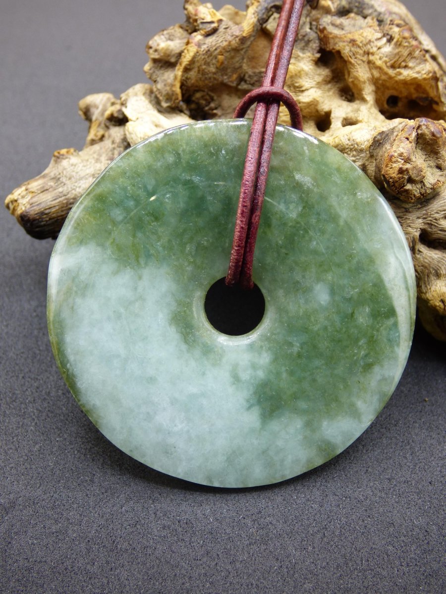50mm Burma Jade *Rarität* ~ Edelstein Kette Mann Frau Natur Heilstein Kraft Energie Rarität Kristall Er Sie Anhänger Natur Geschenk grün - Art of Nature Berlin