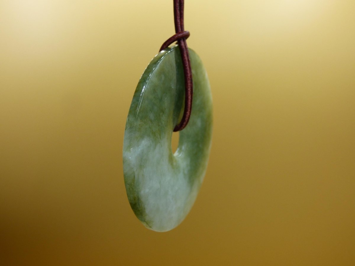 50mm Burma Jade *Rarität* ~ Edelstein Kette Mann Frau Natur Heilstein Kraft Energie Rarität Kristall Er Sie Anhänger Natur Geschenk grün - Art of Nature Berlin