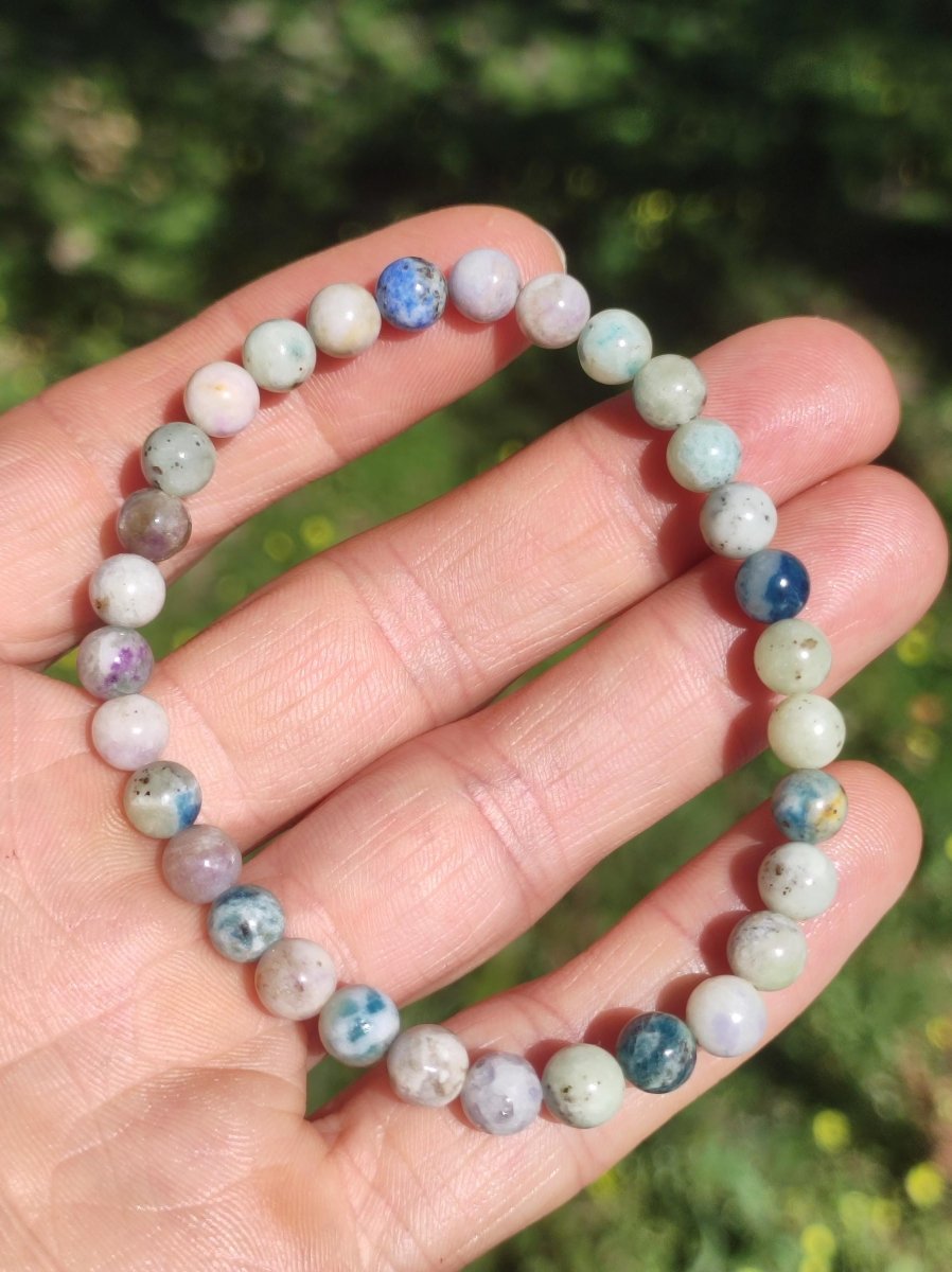 6mm Hackmanit *Rarität* Edelstein Stretch Armband blau rosa weiß Perlen Kristall Geschenk Mann Frau Selten Heilstein Er Sie Vater Mutter - Art of Nature Berlin