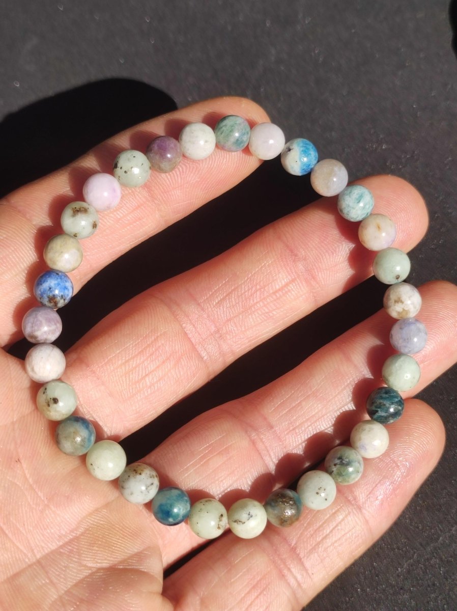 6mm Hackmanit *Rarität* Edelstein Stretch Armband blau rosa weiß Perlen Kristall Geschenk Mann Frau Selten Heilstein Er Sie Vater Mutter - Art of Nature Berlin