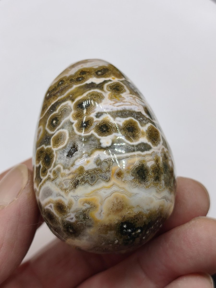 8 Adern Ocean Jaspis Orbicular brau gelb weiß Edelstein Ei Kugel Natur Heilstein Deko Crystal Geschenk Er Sie Mann Frau Haus Wohnen Selten - Art of Nature Berlin