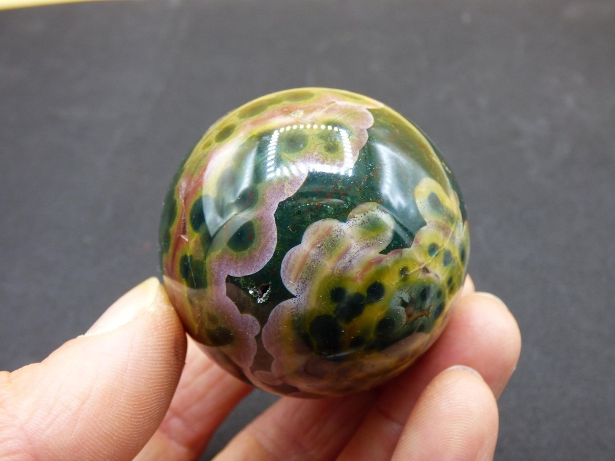 8 Adern Ocean Jaspis Orbicular bunt - Edelstein Kugel Natur Heilstein Deko Kristall Geschenk Er Sie Mann Frau Haus Wohnung Energie Selten - Art of Nature Berlin