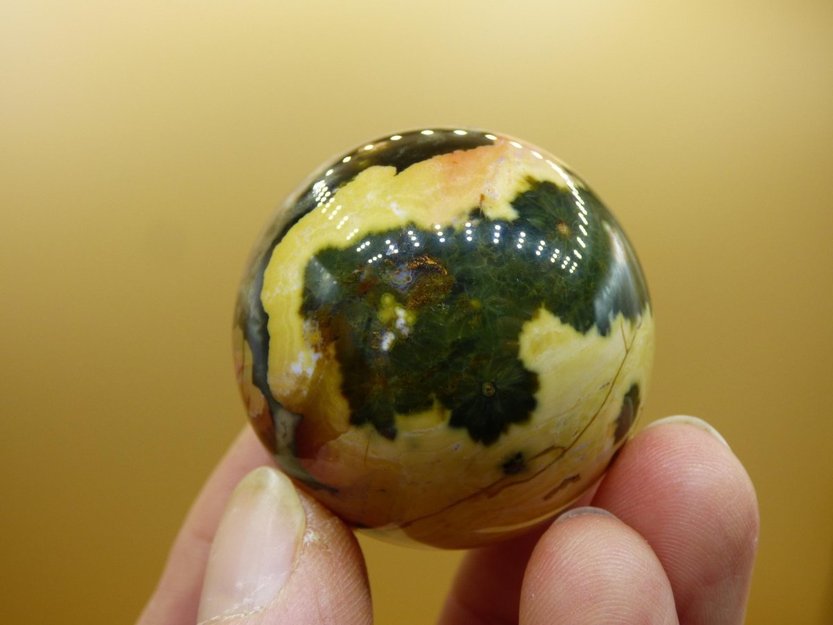 8 Adern Ocean Jaspis Orbicular bunt - Edelstein Kugel Rarität Natur Heilstein Deko Kristall Geschenk Er Sie Mann Frau Haus Energie Selten - Art of Nature Berlin