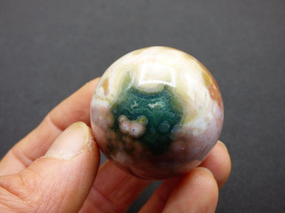 8 Adern Ocean Jaspis Orbicular bunt Edelstein Kugel Rarität Natur Heilstein Deko Kristall Geschenk Er Sie Mann Frau Haus Energie Selten - Art of Nature Berlin