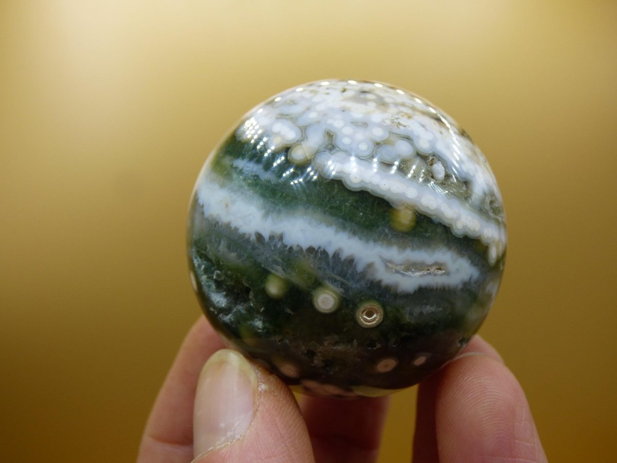 8 Adern Ocean Jaspis Orbicular gelb grün weiß Edelstein Kugel Rarität Natur Heilstein Deko Kristall Geschenk Er Sie Mann Frau Energie Selten - Art of Nature Berlin
