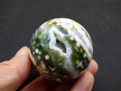 8 Adern Ocean Jaspis Orbicular gelb grün weiß Edelstein Kugel Rarität Natur Heilstein Deko Kristall Geschenk Er Sie Mann Frau Energie Selten - Art of Nature Berlin