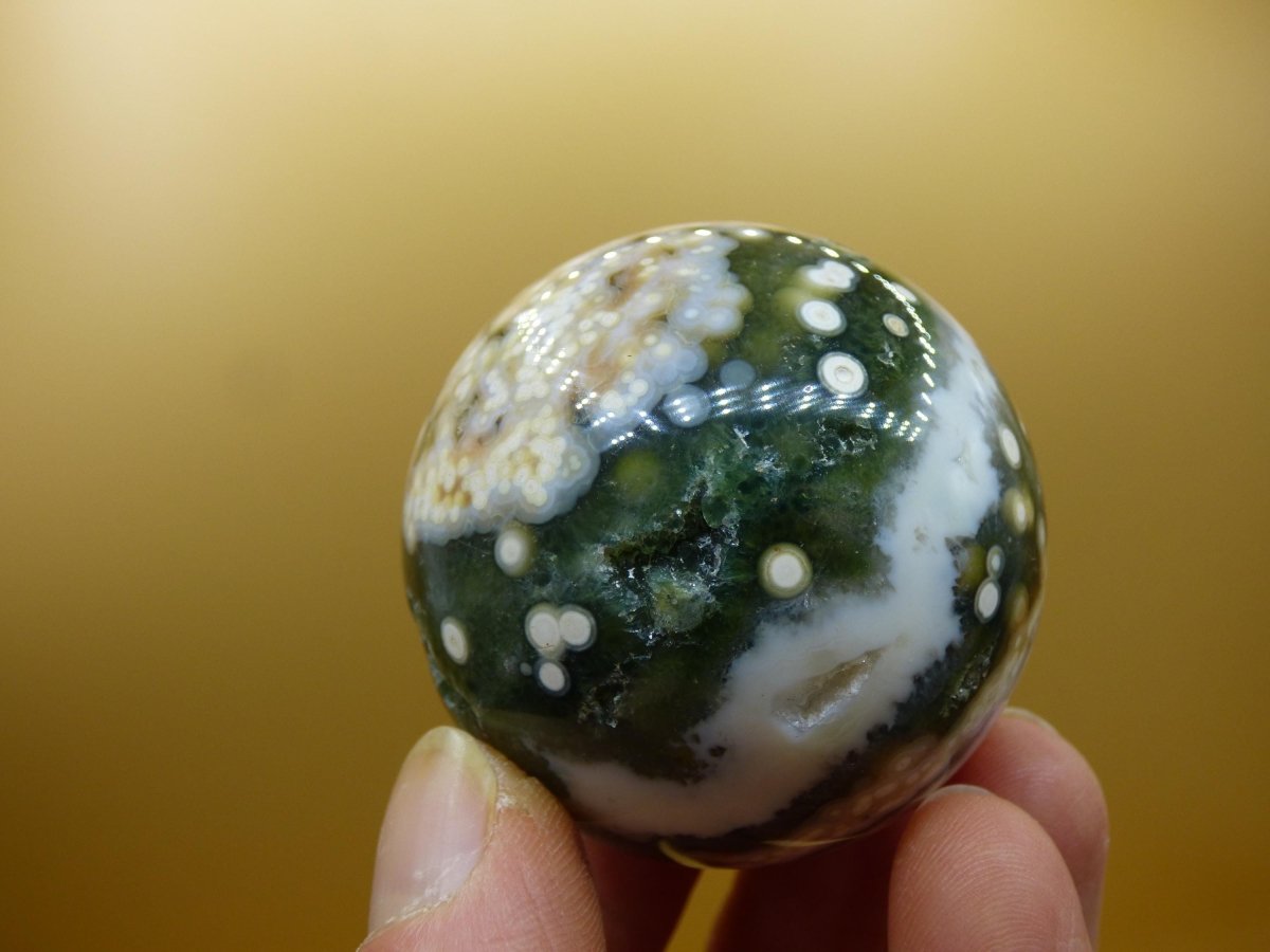8 Adern Ocean Jaspis Orbicular gelb grün weiß Edelstein Kugel Rarität Natur Heilstein Deko Kristall Geschenk Er Sie Mann Frau Energie Selten - Art of Nature Berlin