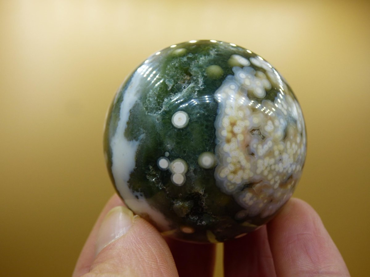 8 Adern Ocean Jaspis Orbicular gelb grün weiß Edelstein Kugel Rarität Natur Heilstein Deko Kristall Geschenk Er Sie Mann Frau Energie Selten - Art of Nature Berlin