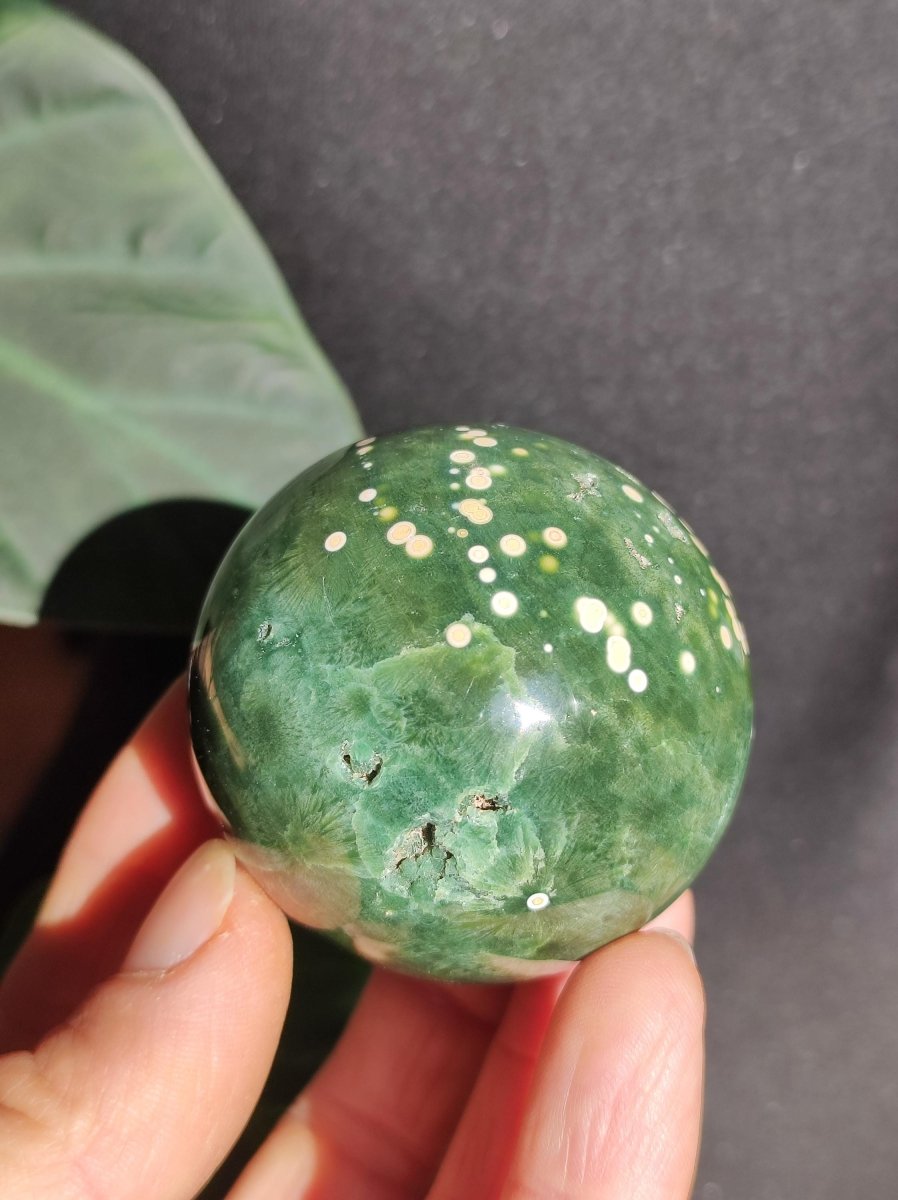 8 Adern Ocean Jaspis Orbicular grün - Edelstein Kugel Natur Heilstein Deko Kristall Geschenk Er Sie Mann Frau Haus Wohnung Energie Selten - Art of Nature Berlin