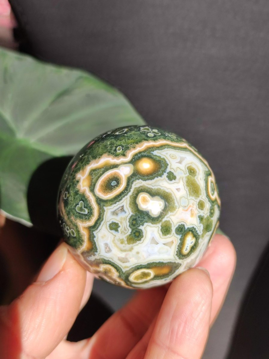 8 Adern Ocean Jaspis Orbicular grün - Edelstein Kugel Rarität Natur Heilstein Deko Kristall Geschenk Er Sie Mann Frau Haus Energie Selten - Art of Nature Berlin