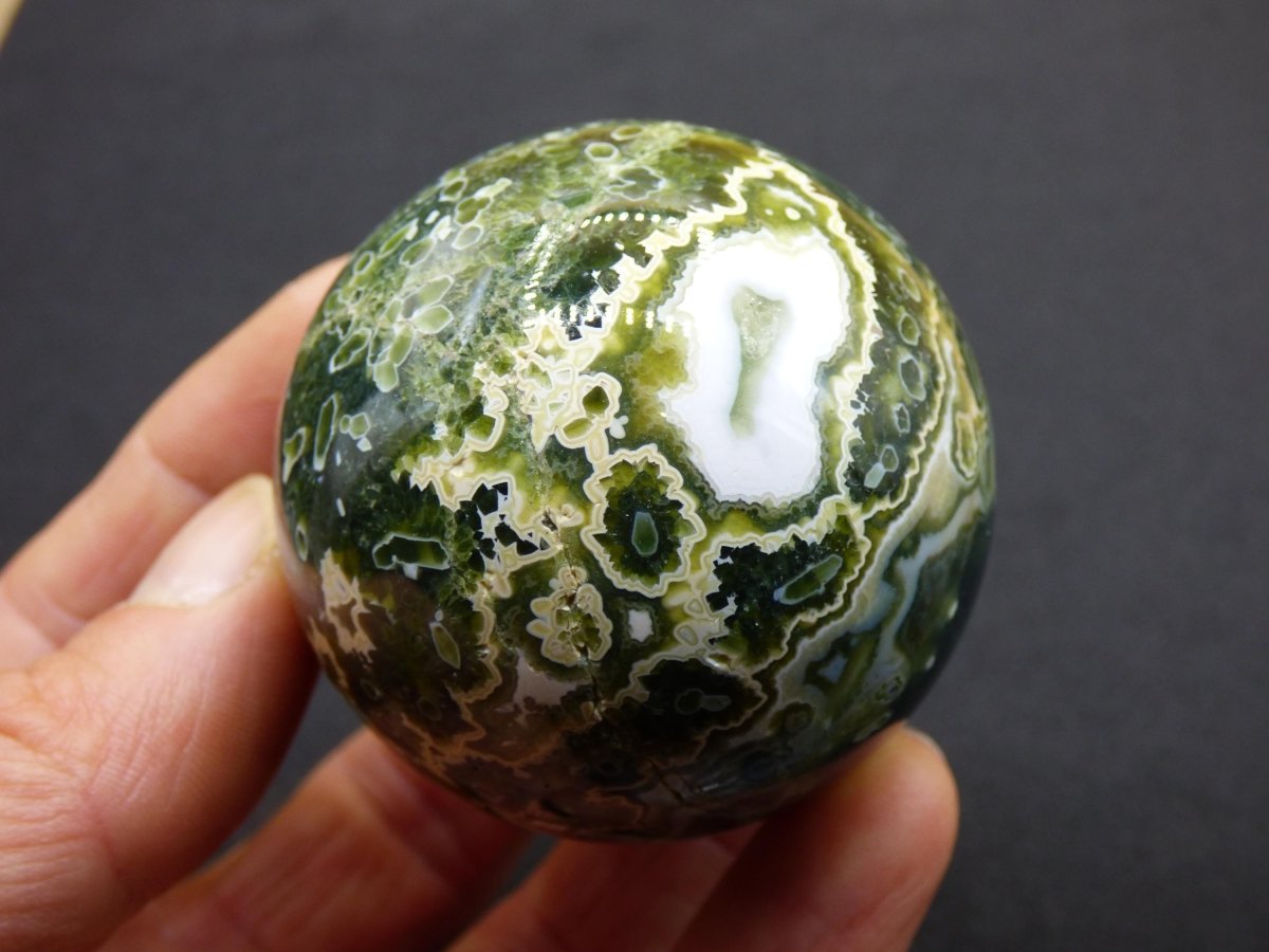 8 Adern Ocean Jaspis Orbicular grün - Edelstein Kugel Rarität Natur Heilstein Deko Kristall Geschenk Er Sie Mann Frau Haus Energie Selten - Art of Nature Berlin
