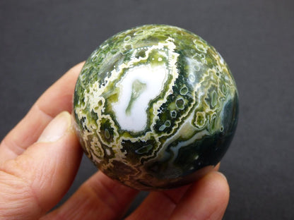 8 Adern Ocean Jaspis Orbicular grün - Edelstein Kugel Rarität Natur Heilstein Deko Kristall Geschenk Er Sie Mann Frau Haus Energie Selten - Art of Nature Berlin