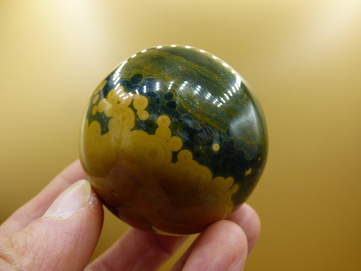 8 Adern Ocean Jaspis Orbicular grün gelb Edelstein Kugel Natur Heilstein Deko Kristall Geschenk Er Sie Mann Frau Haus Wohnung Energie Selten - Art of Nature Berlin