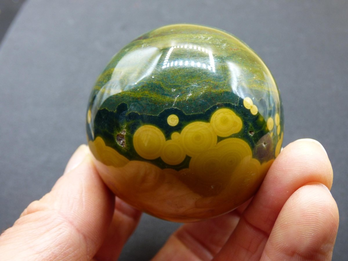 8 Adern Ocean Jaspis Orbicular grün gelb Edelstein Kugel Natur Heilstein Deko Kristall Geschenk Er Sie Mann Frau Haus Wohnung Energie Selten - Art of Nature Berlin