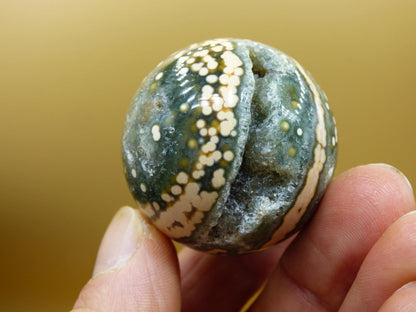 8 Adern Ocean Jaspis Orbicular grün gelb Edelstein Kugel Rarität Natur Heilstein Deko Kristall Geschenk Er Sie Mann Frau Haus Energie Selten - Art of Nature Berlin