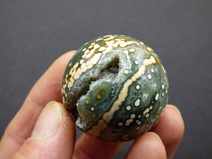 8 Adern Ocean Jaspis Orbicular grün gelb Edelstein Kugel Rarität Natur Heilstein Deko Kristall Geschenk Er Sie Mann Frau Haus Energie Selten - Art of Nature Berlin