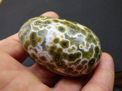 8 Adern Ocean Jaspis Orbicular grün gelb weiß - Edelstein Ei Kugel Natur Heilstein Deko Crystal Geschenk Er Sie Mann Frau Haus Wohnen Selten - Art of Nature Berlin