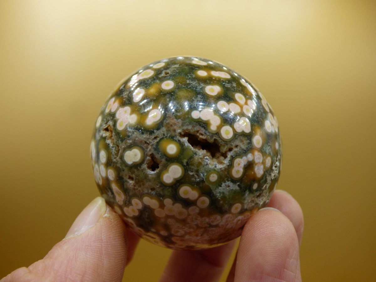 8 Adern Ocean Jaspis Orbicular grün gelb weiß Edelstein Kugel Rarität Natur Heilstein Deko Kristall Geschenk Er Sie Mann Frau Energie Selten - Art of Nature Berlin