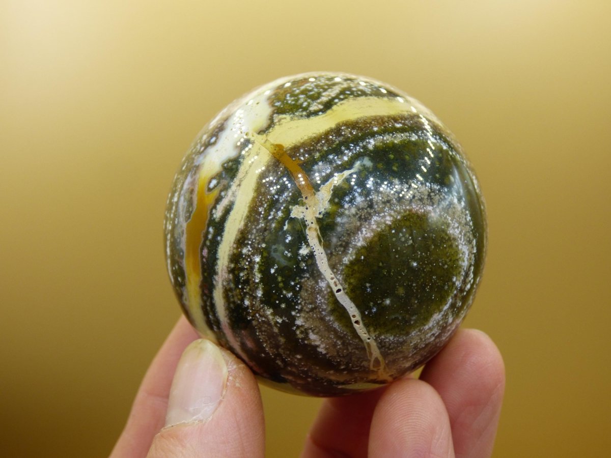 8 Adern Ocean Jaspis Orbicular grün gelb weiß Edelstein Kugel Rarität Natur Heilstein Deko Kristall Geschenk Er Sie Mann Frau Energie Selten - Art of Nature Berlin