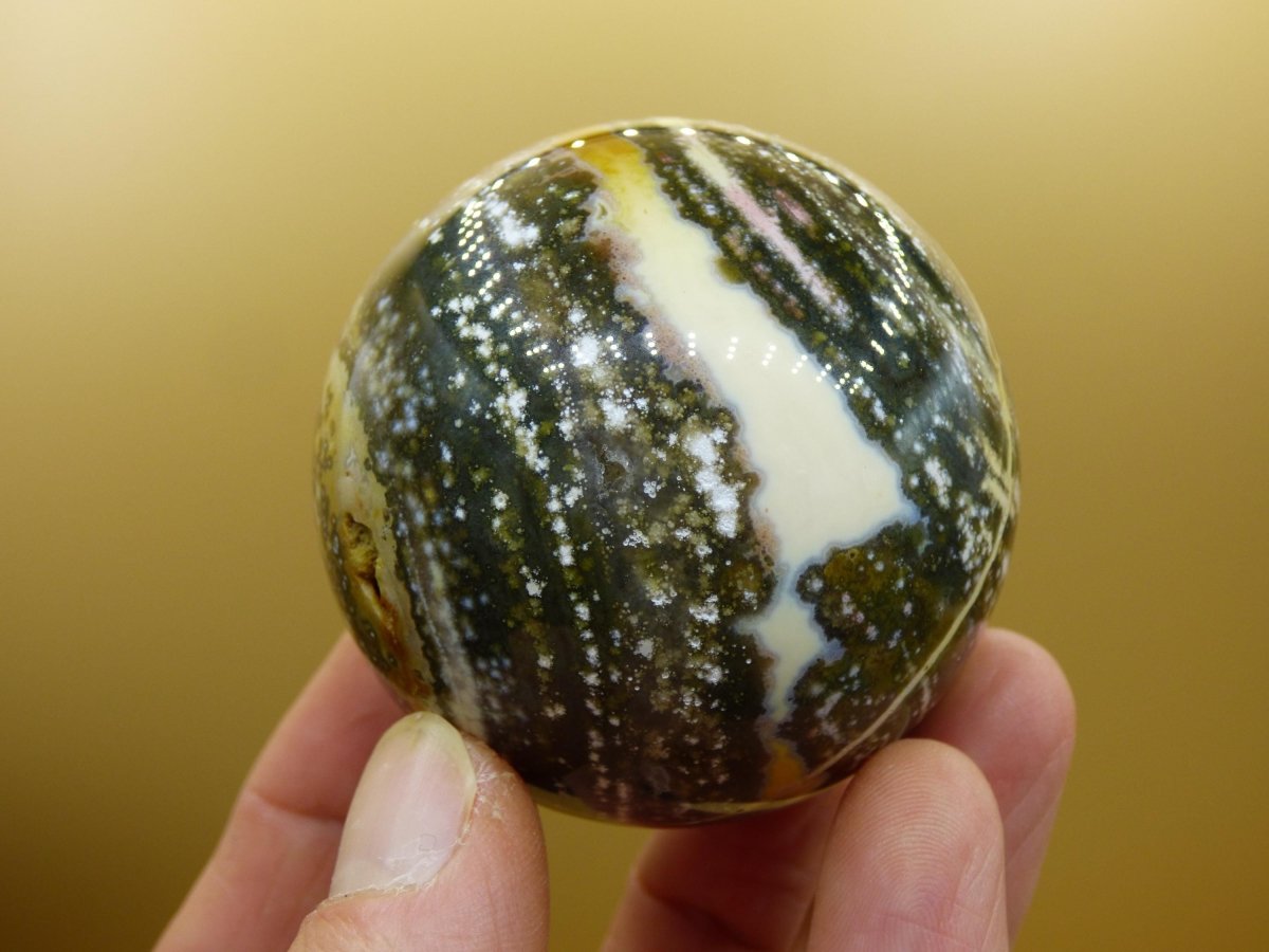 8 Adern Ocean Jaspis Orbicular grün gelb weiß Edelstein Kugel Rarität Natur Heilstein Deko Kristall Geschenk Er Sie Mann Frau Energie Selten - Art of Nature Berlin