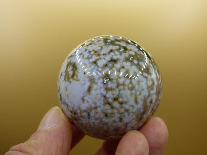 8 Adern Ocean Jaspis Orbicular grün gelb weiß Edelstein Kugel Rarität Natur Heilstein Deko Kristall Geschenk Er Sie Mann Frau Energie Selten - Art of Nature Berlin