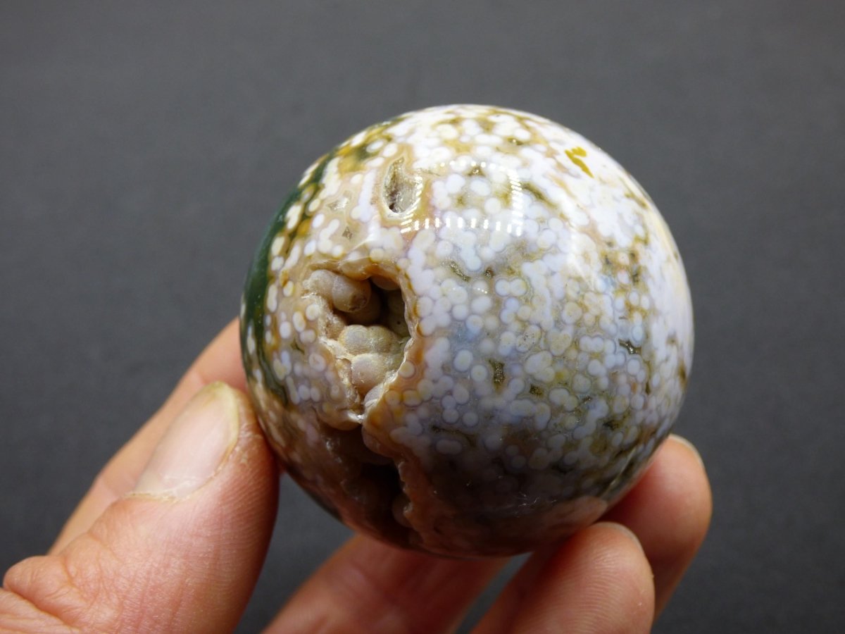 8 Adern Ocean Jaspis Orbicular grün gelb weiß Edelstein Kugel Rarität Natur Heilstein Deko Kristall Geschenk Er Sie Mann Frau Energie Selten - Art of Nature Berlin