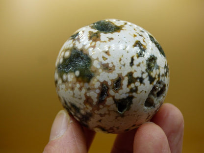 8 Adern Ocean Jaspis Orbicular grün gelb weiß Edelstein Kugel Rarität Natur Heilstein Deko Kristall Geschenk Er Sie Mann Frau Energie Selten - Art of Nature Berlin