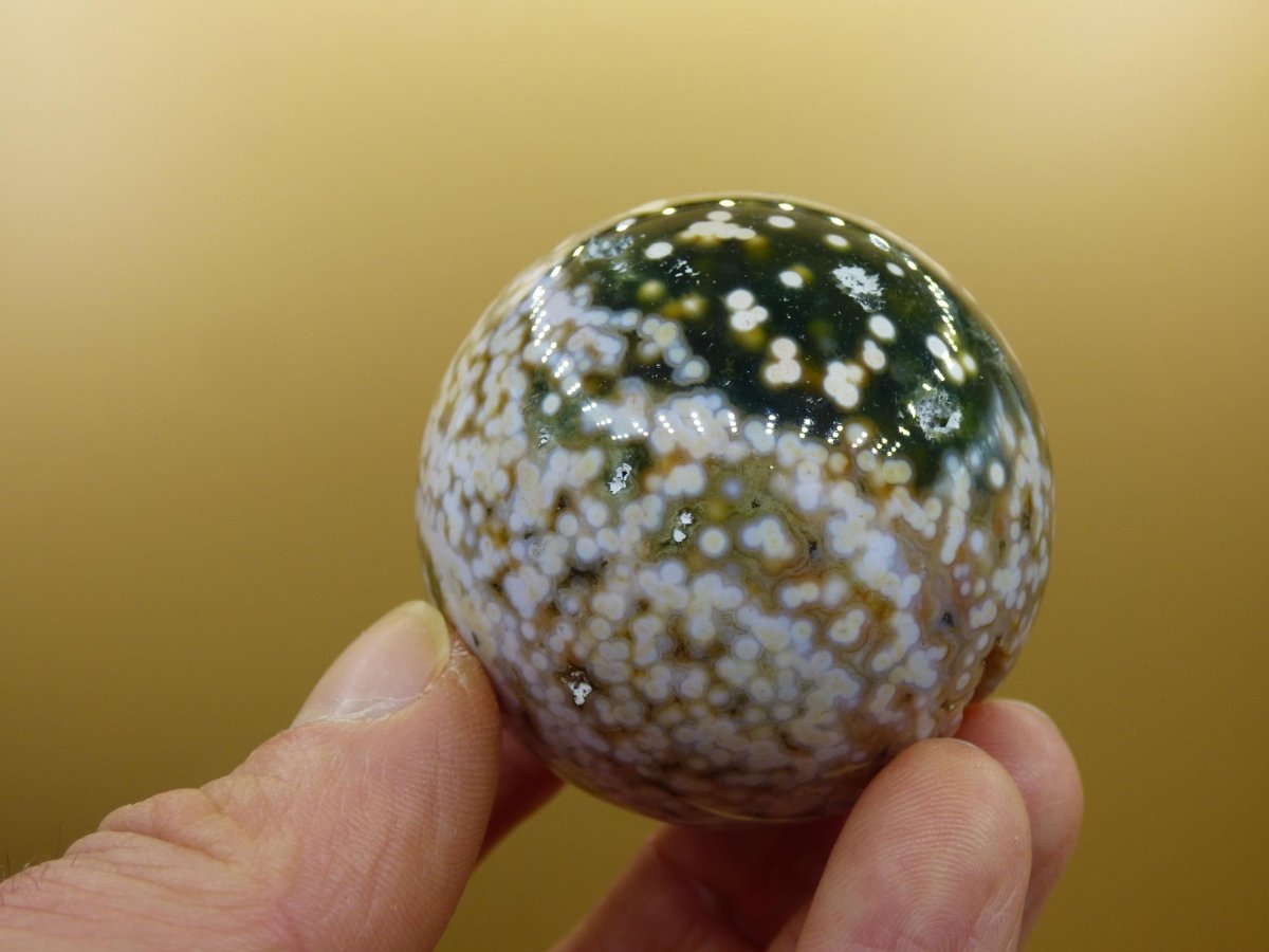8 Adern Ocean Jaspis Orbicular grün gelb weiß Edelstein Kugel Rarität Natur Heilstein Deko Kristall Geschenk Er Sie Mann Frau Energie Selten - Art of Nature Berlin