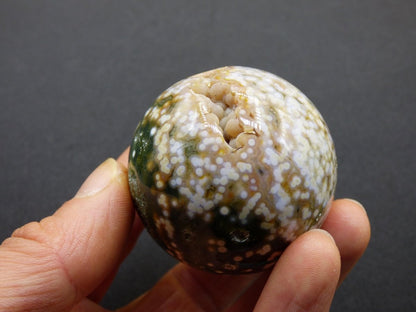 8 Adern Ocean Jaspis Orbicular grün gelb weiß Edelstein Kugel Rarität Natur Heilstein Deko Kristall Geschenk Er Sie Mann Frau Energie Selten - Art of Nature Berlin