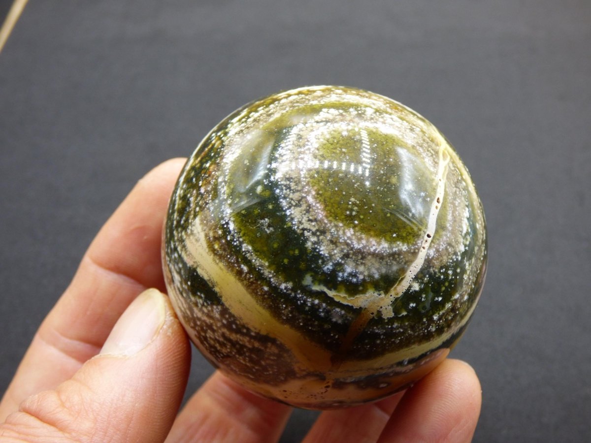8 Adern Ocean Jaspis Orbicular grün gelb weiß Edelstein Kugel Rarität Natur Heilstein Deko Kristall Geschenk Er Sie Mann Frau Energie Selten - Art of Nature Berlin