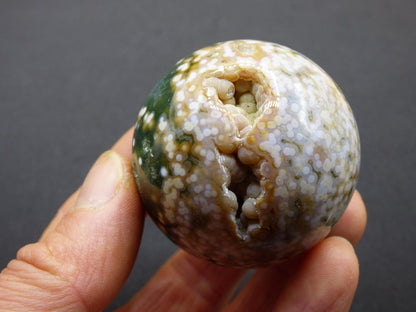 8 Adern Ocean Jaspis Orbicular grün gelb weiß Edelstein Kugel Rarität Natur Heilstein Deko Kristall Geschenk Er Sie Mann Frau Energie Selten - Art of Nature Berlin