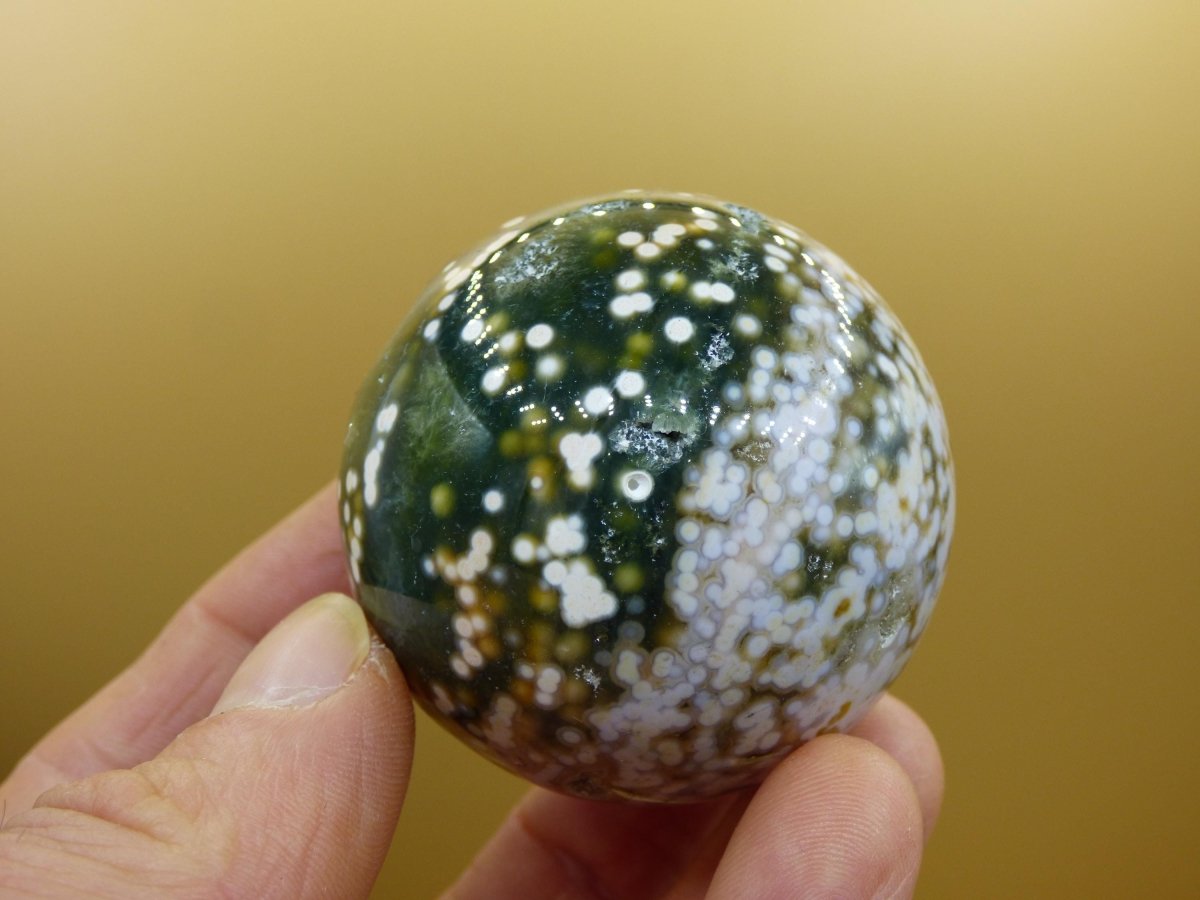 8 Adern Ocean Jaspis Orbicular grün gelb weiß Edelstein Kugel Rarität Natur Heilstein Deko Kristall Geschenk Er Sie Mann Frau Energie Selten - Art of Nature Berlin